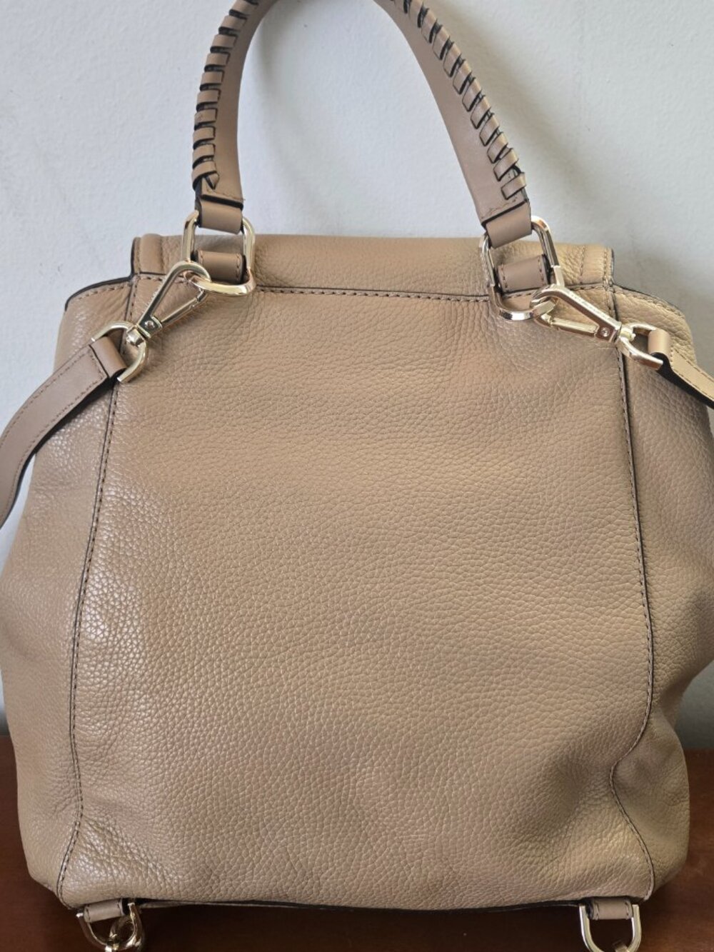 Michael Kors Freya leather backpack - Picture 5 of 10
